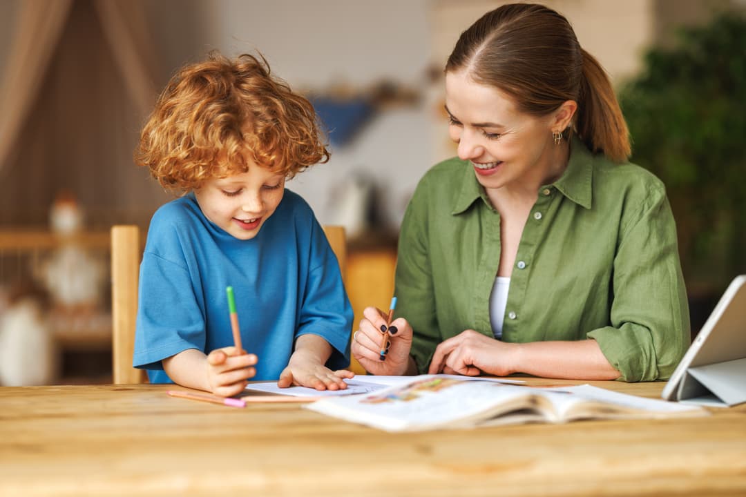 Nauczyciel psycholog w przedszkolu – efektywna współpraca z rodzicami. Na zdjęciu: Nauczyciel psycholog w przedszkolu