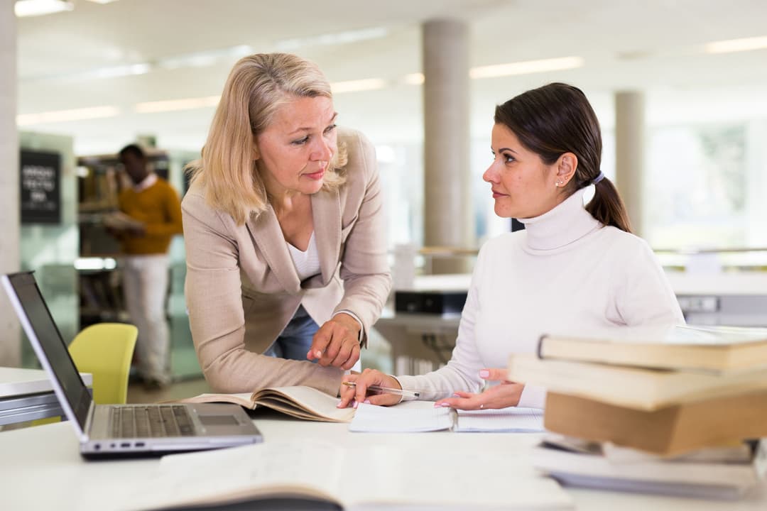 Skład komisji egzaminacyjnej dla awansującego nauczyciela wspomagającego. Na zdjęciu: członkowie komisji egzaminacyjnej 