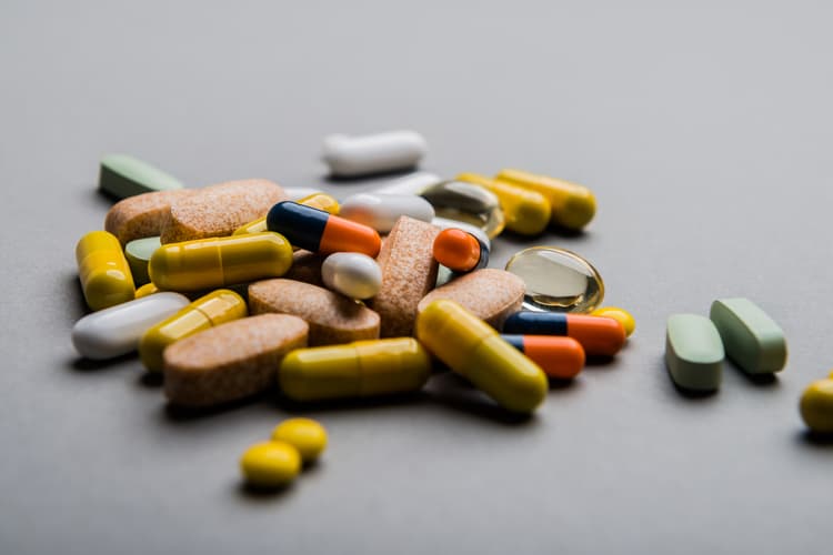 Skierowanie nauczyciela na badania psychiatryczne. Na zdjęciu: lekarstwa 