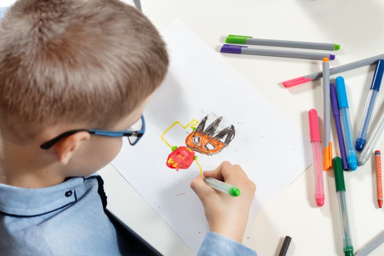 Niebieska Karta w przedszkolu – jaką dokumentację należy przechowywać?