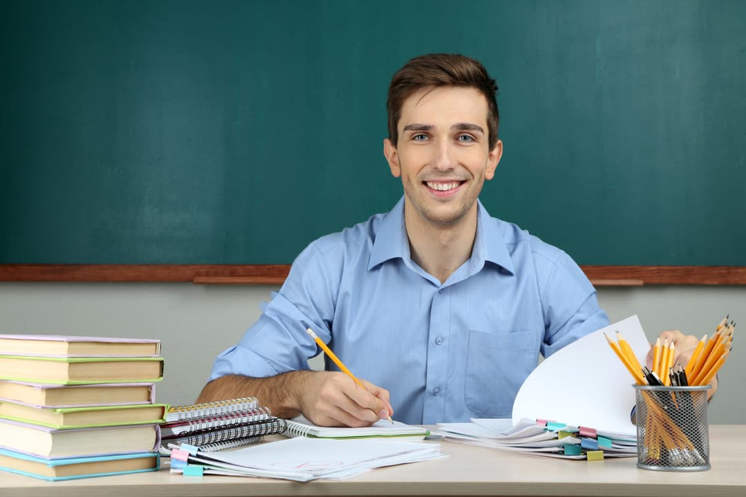 Ocena okresowa pracowników przedszkola. Na zdjęciu: pracownik przedszkola