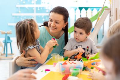 Pomoc psychologiczno-pedagogiczna w punkcie przedszkolnym – nie można zostawić dzieci bez pomocy