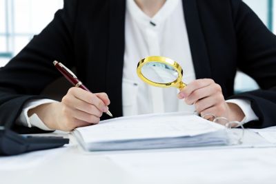 Terminarz zadań na maj. Na zdjęciu: dyrektor przedszkola