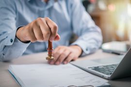 Dwóch nauczycieli opiekujących się oddziałem przedszkolnym z prawem do dodatku funkcyjnego