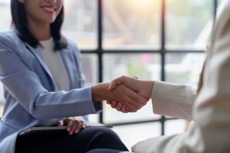 Egzamin awansowy nauczyciela – czy przysługuje delegacja?