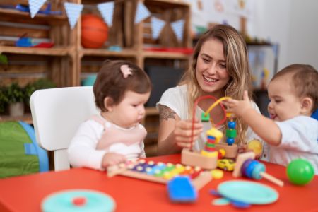 Uprawnienia niepełnosprawnego nauczyciela i pracownika niepedagogicznego w przedszkolu 